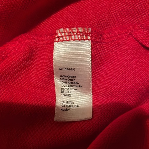 Apple Employee Women’s Red Center Embroidered Apple Short Sleeve Shirt Medium - Picture 5 of 6